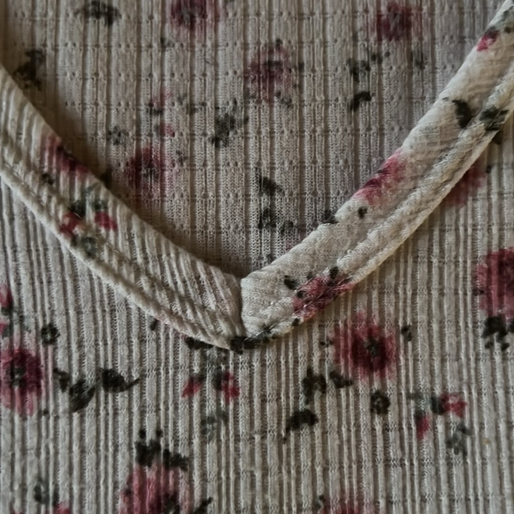 Blouse - Picture 2 of 2